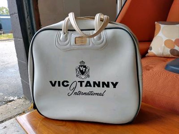 Vic Tanny Vintage Gym Bag 1950s 1960s Metro Detroit Michigan Gold's Gym