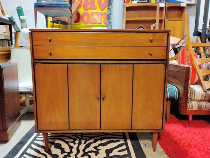 Gordon Fine Furniture Flip Top Bar 1960s MCM