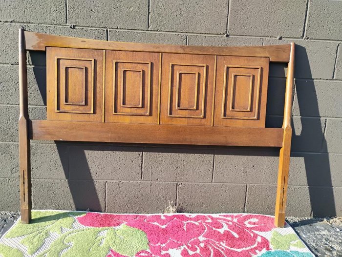 Broyhill Sculptura Double Headboard