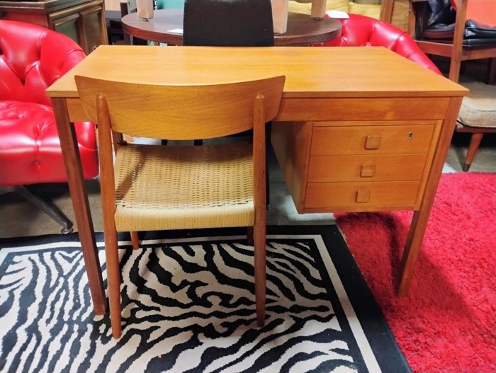 Domino Mobler Desk and Poul Volther Chair